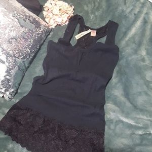 Lacey tank